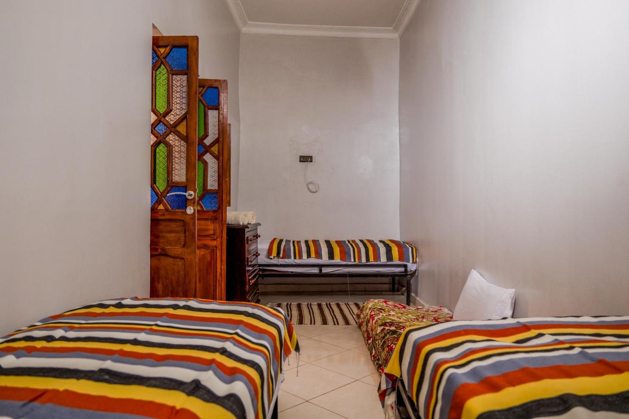 Yakout Hostel Tanger Extérieur photo