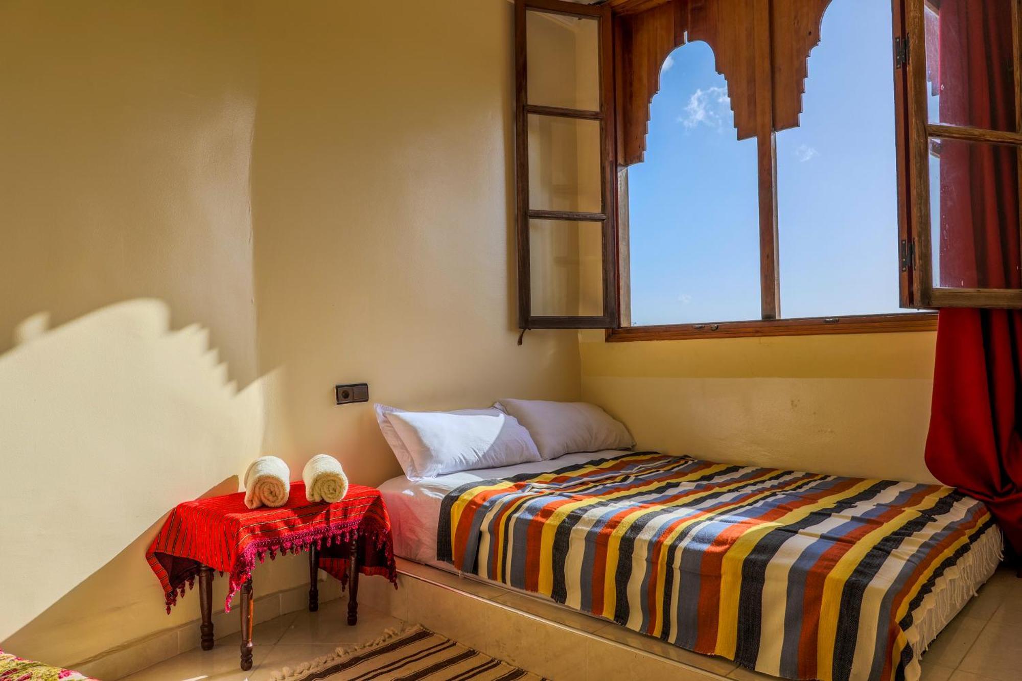 Yakout Hostel Tanger Extérieur photo