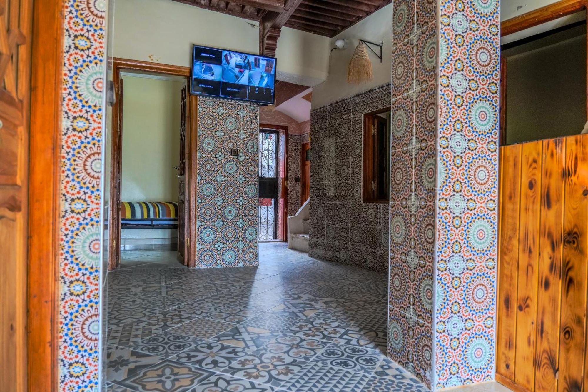 Yakout Hostel Tanger Extérieur photo